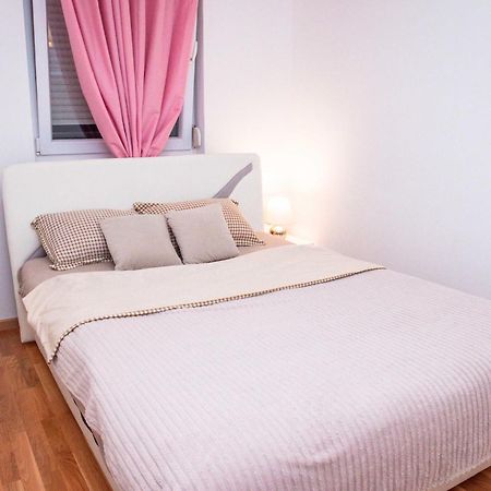Apartman Royal 2 Doboj Exterior photo